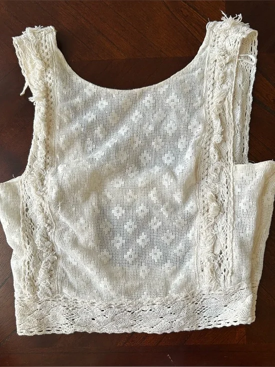 Zara Cream Lace Knit Cropped Tank - Picture 2 of 7